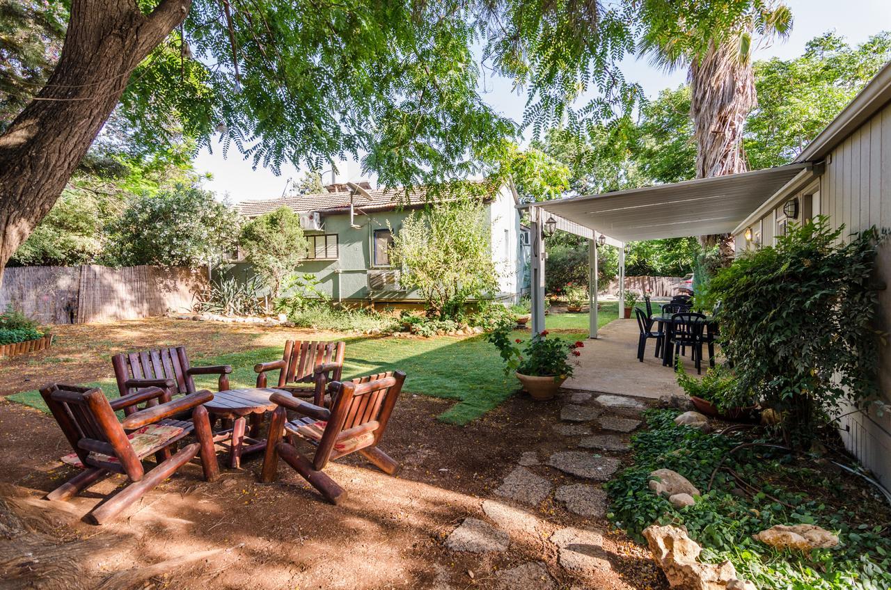 Yuval Orna'S Corner Bed & Breakfast エクステリア 写真
